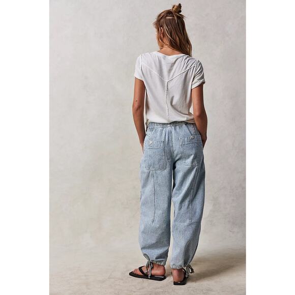 Free People We The Free Bright Eyed Low-Slung Pull-On Jeans - Picture 5 of 8